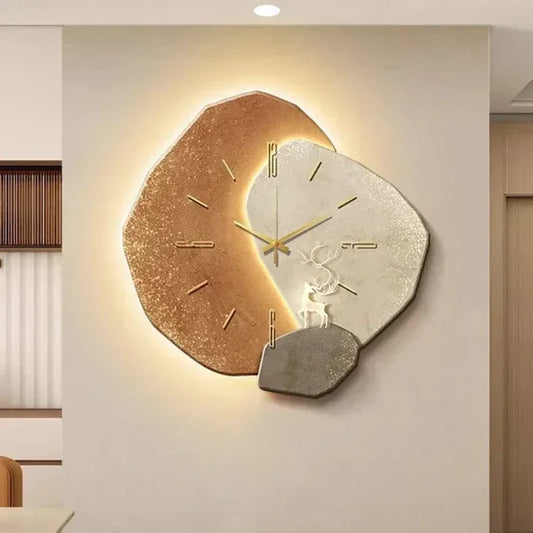 Brie - Moderne Wanduhr aus Holz