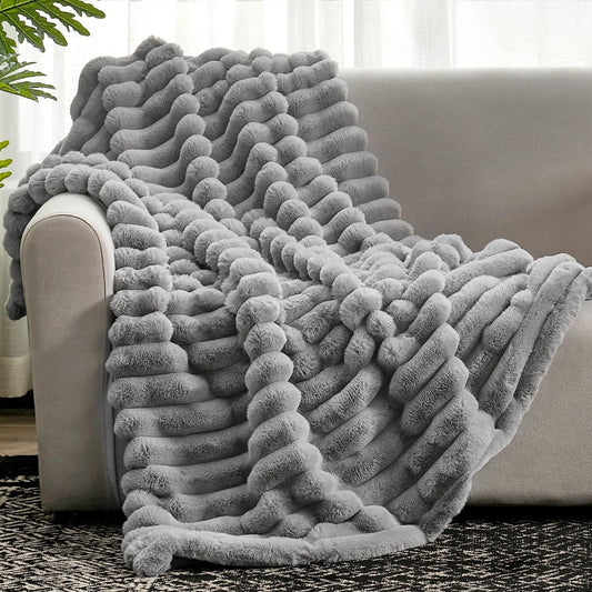 EILA -  Kuscheldecke „Cloud Nine“